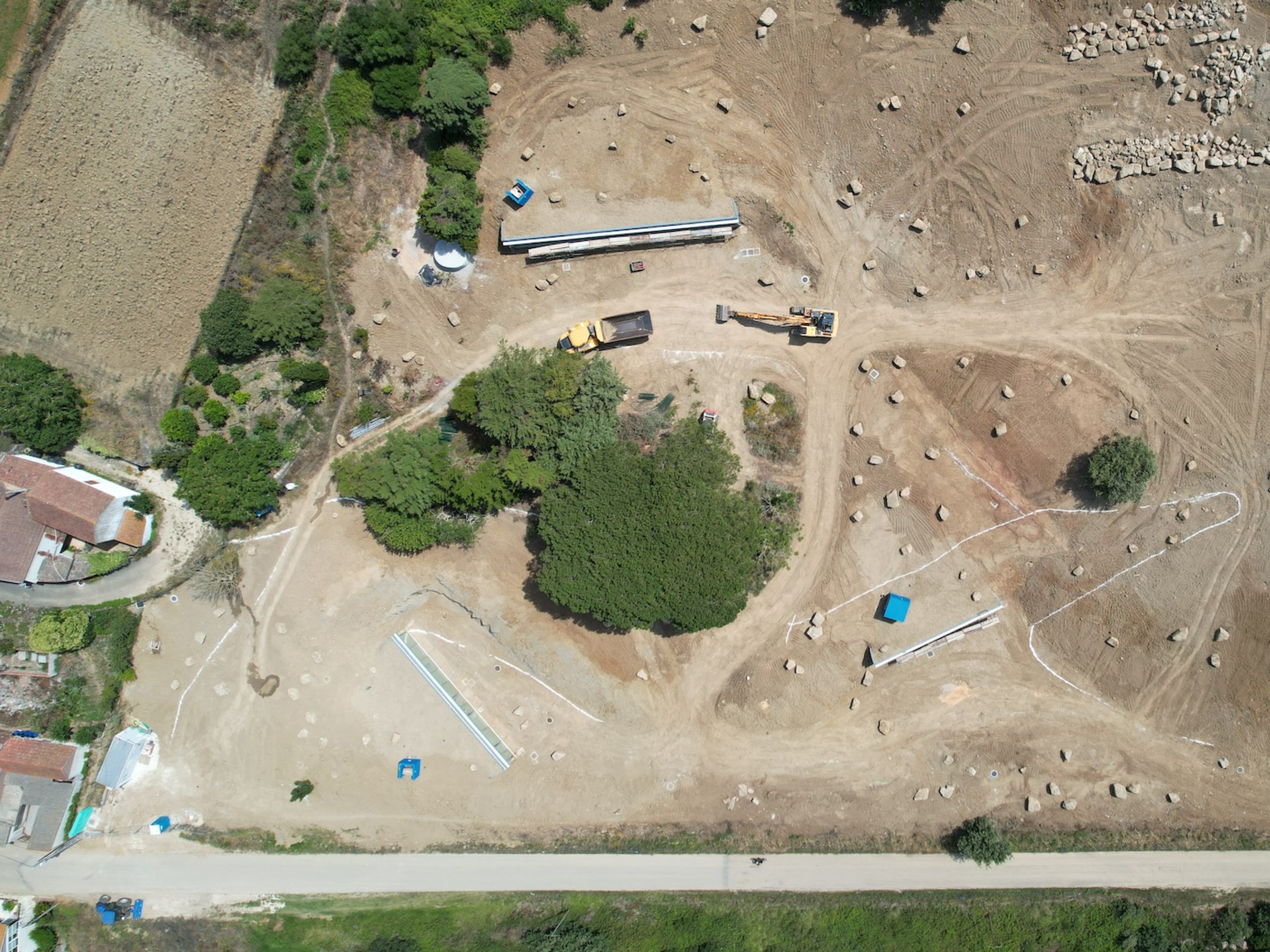 Cookie Cutter Retreat: construction process aerial view