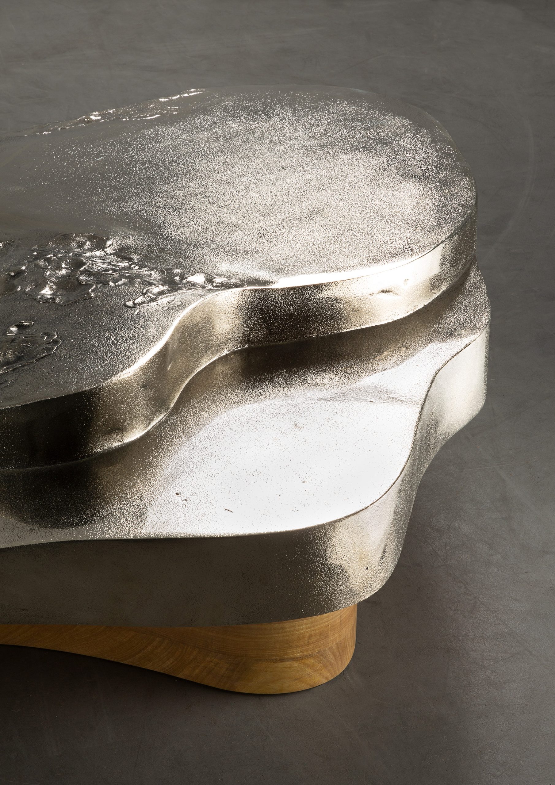 Organic Table by Vincent Dubourg