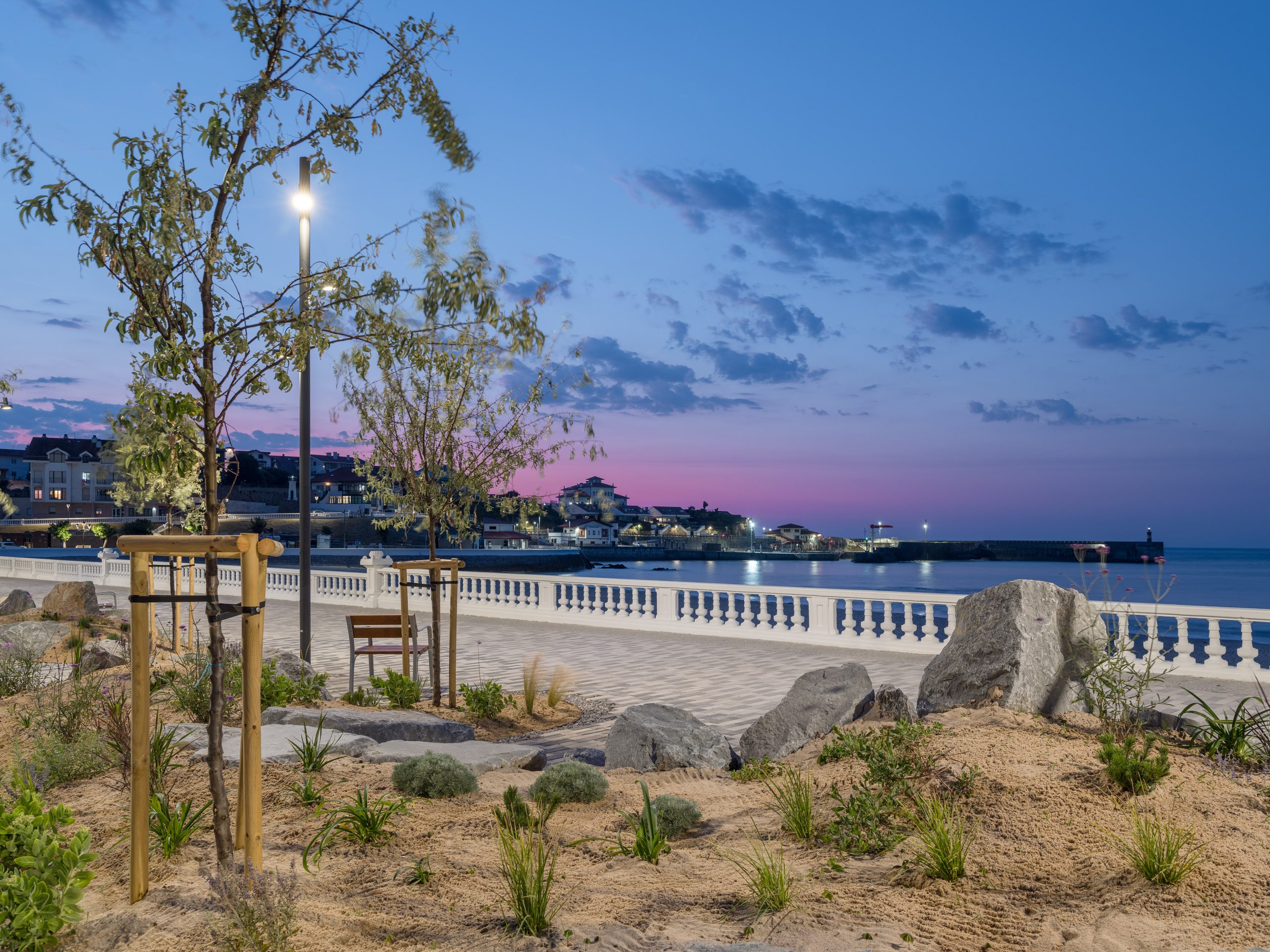 Comillas Waterfront Promenade by Héctor Navarro + arkhitekton