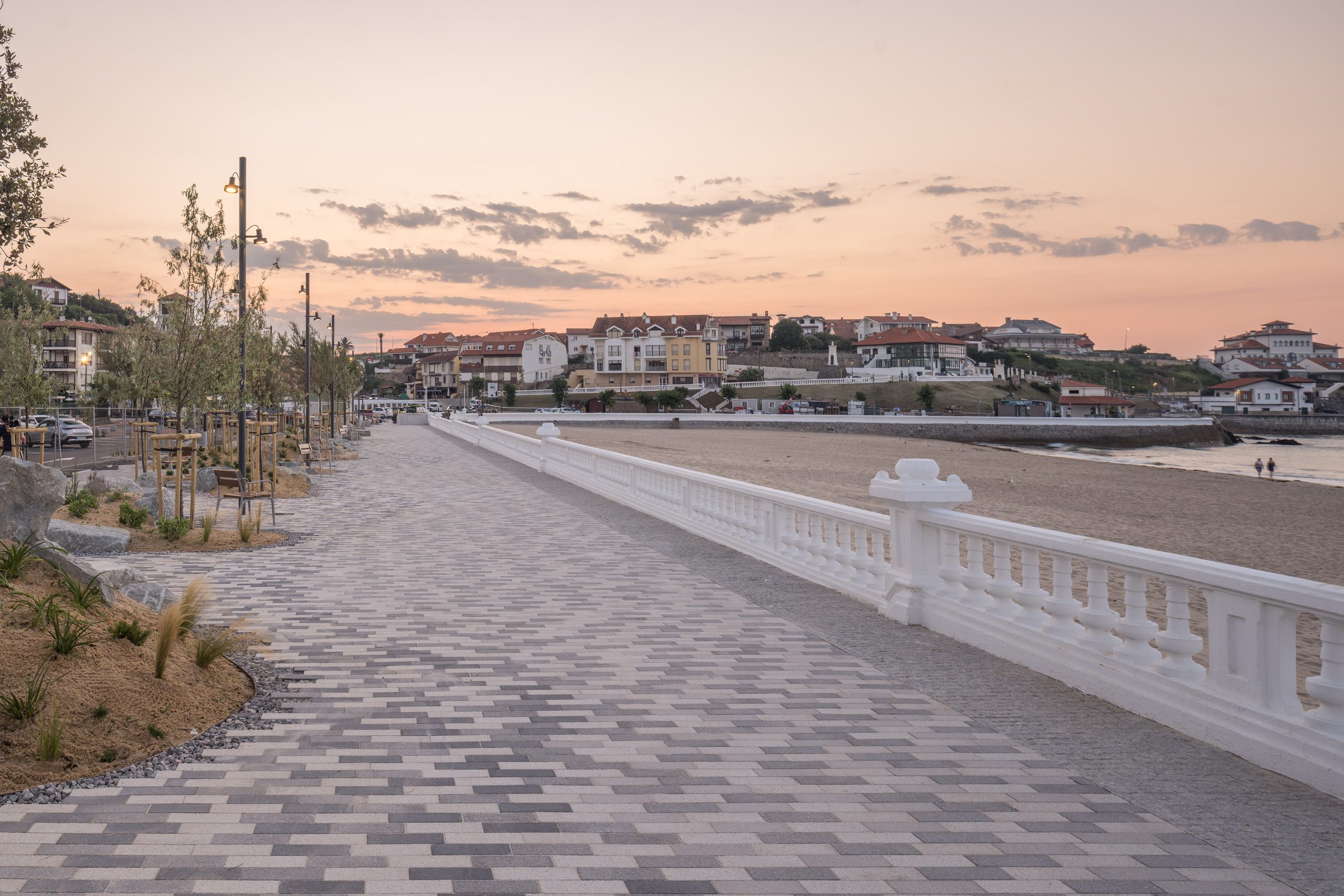Comillas Waterfront Promenade by Héctor Navarro + arkhitekton