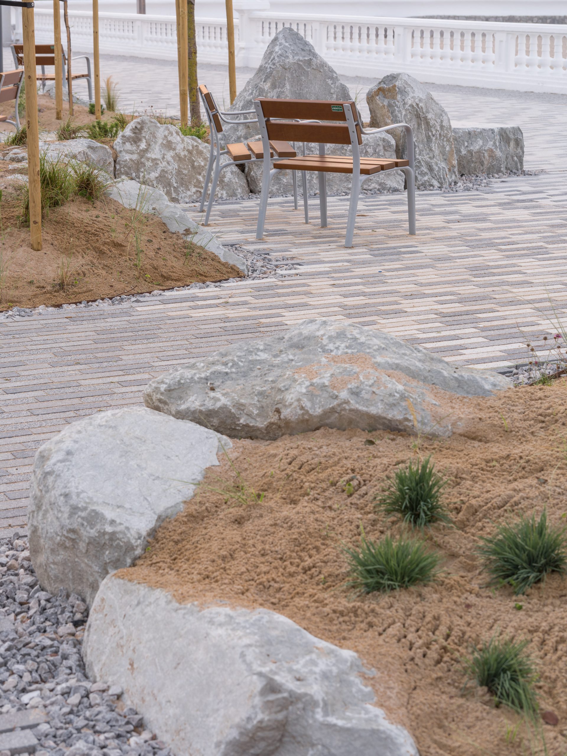Comillas Waterfront Promenade by Héctor Navarro + arkhitekton