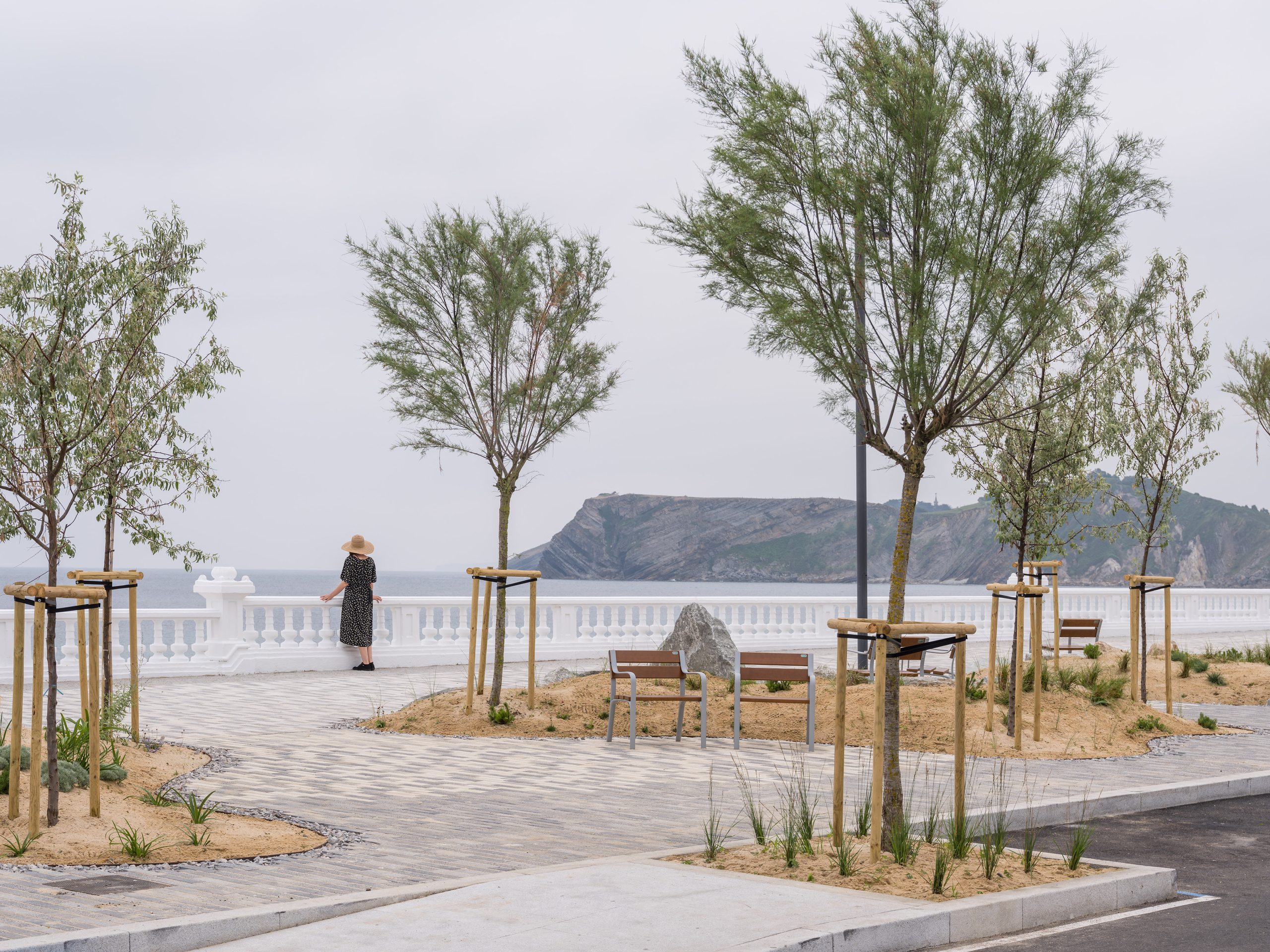 Comillas Waterfront Promenade by Héctor Navarro + arkhitekton