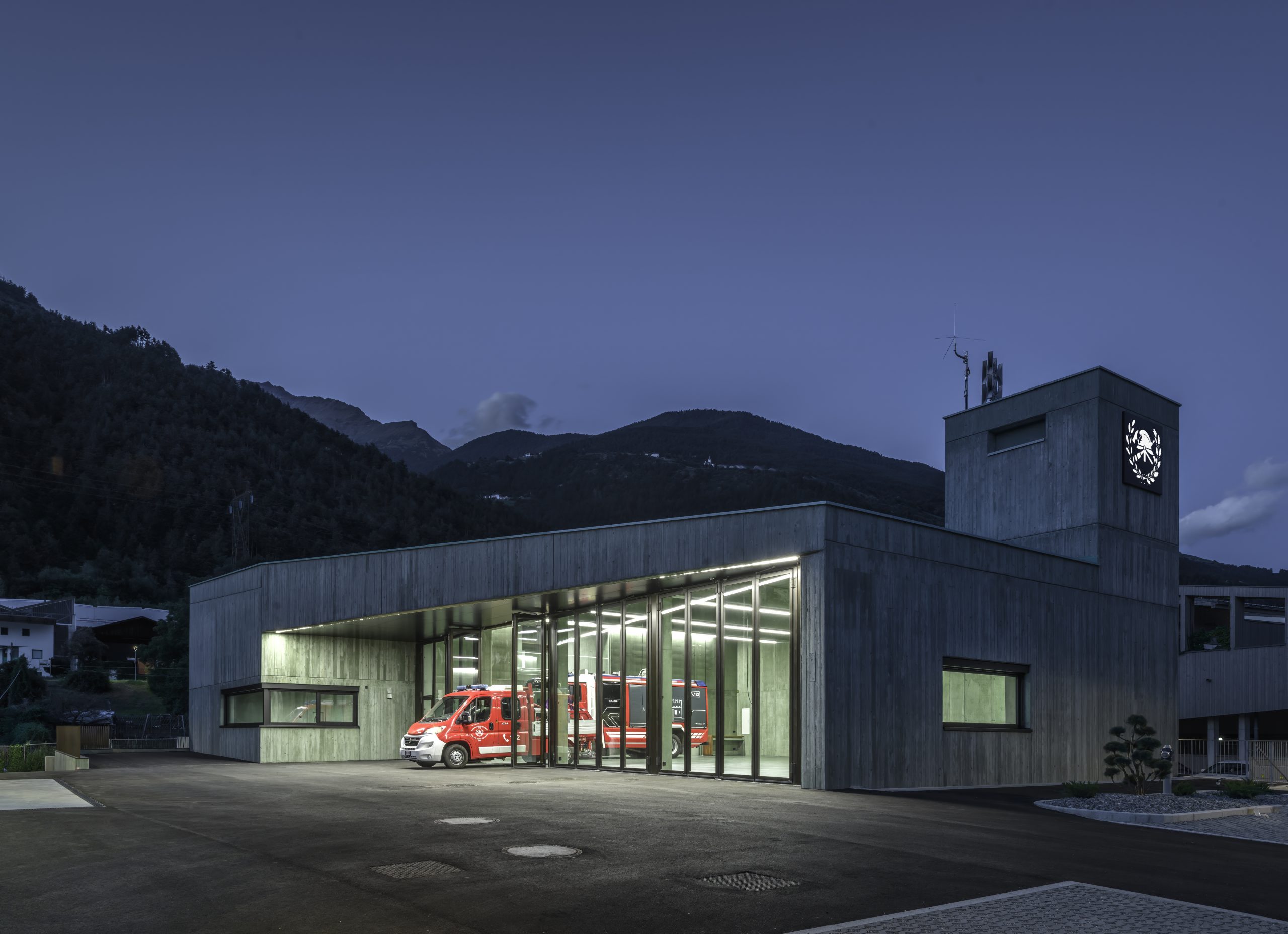 Civil Protection Centre Eyrs/Oris by Roland Baldi Architects, photograph by Oskar Da Riz