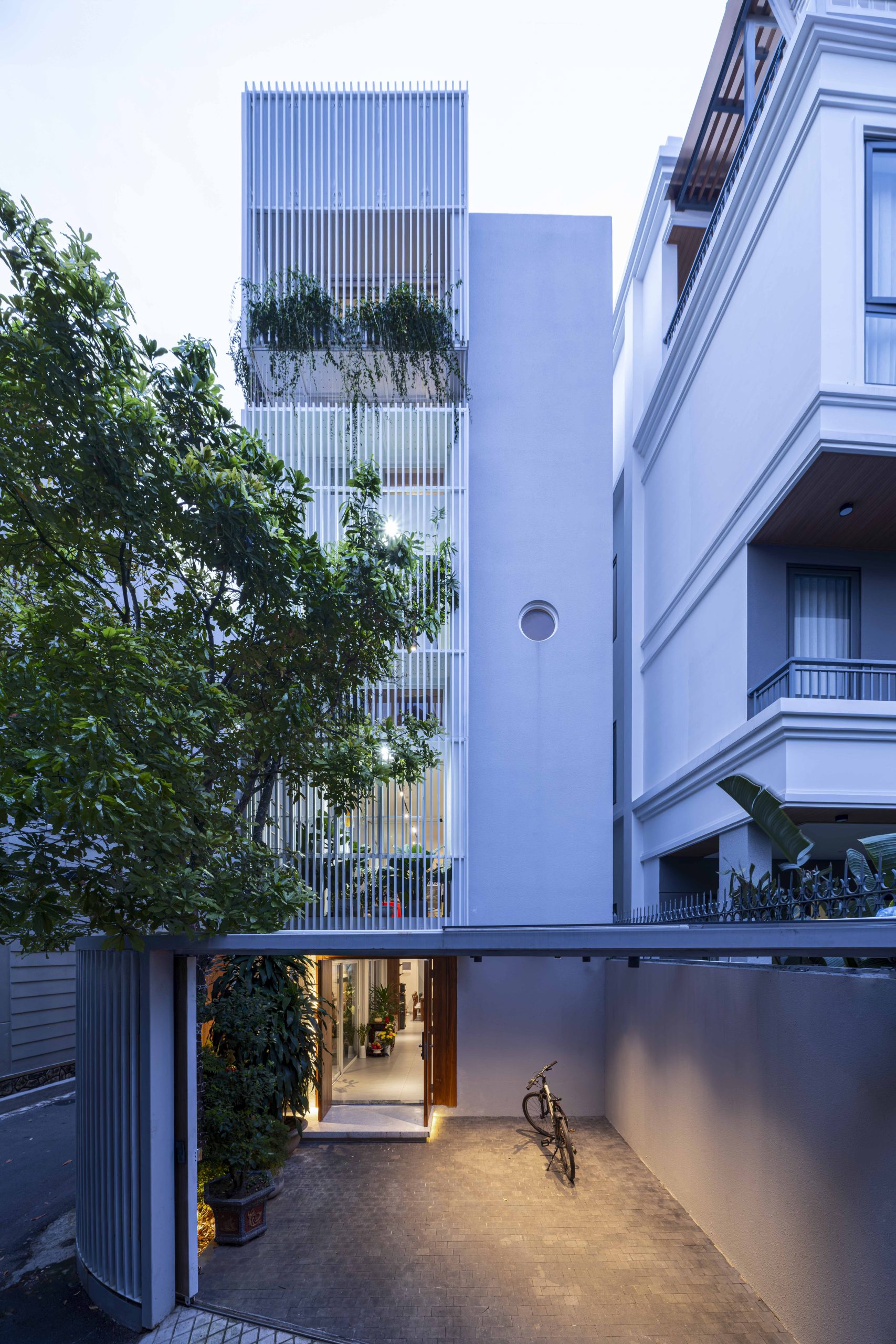 Half Solid House by Túi Studio — Vũng Tàu, Vietnam