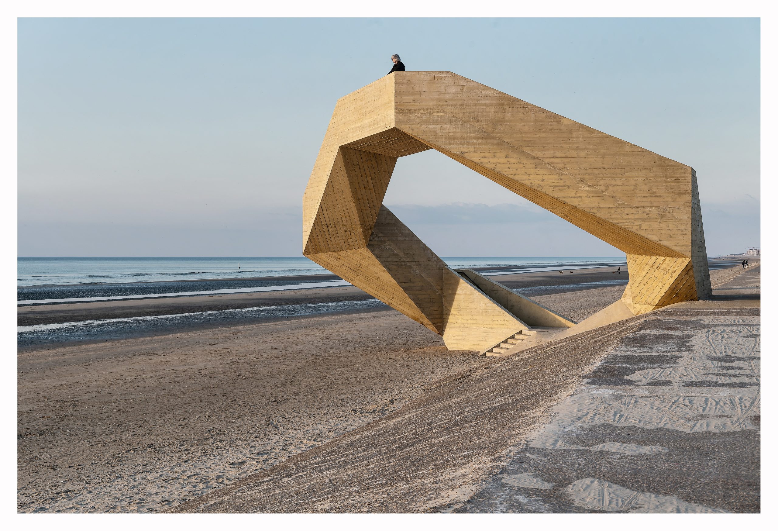 Westerpunt by studio MOTO, concrete coastal viewpoint in De Panne, Belgium