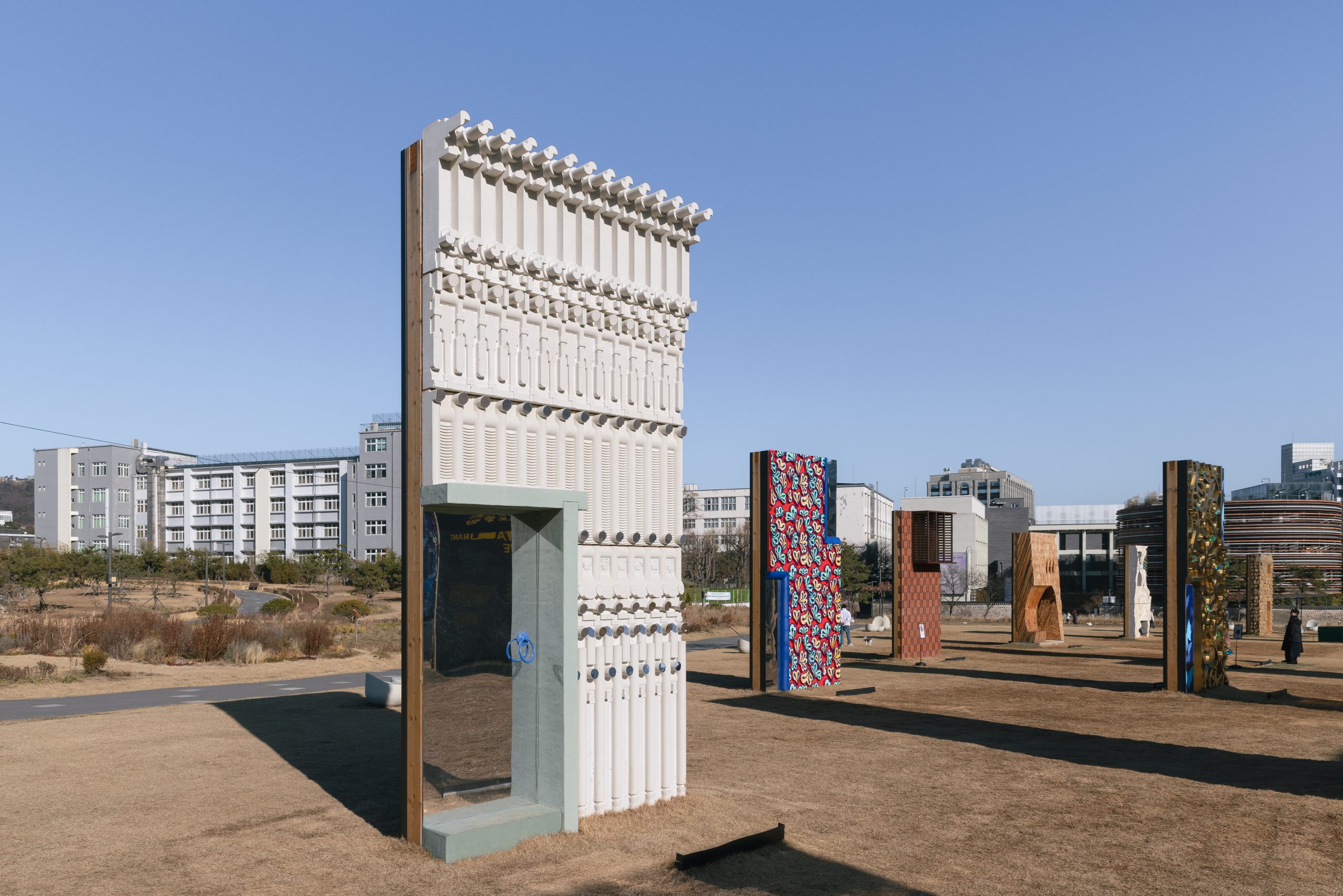 Bureau de Change mixes hanok tiles into Seoul Biennale wall