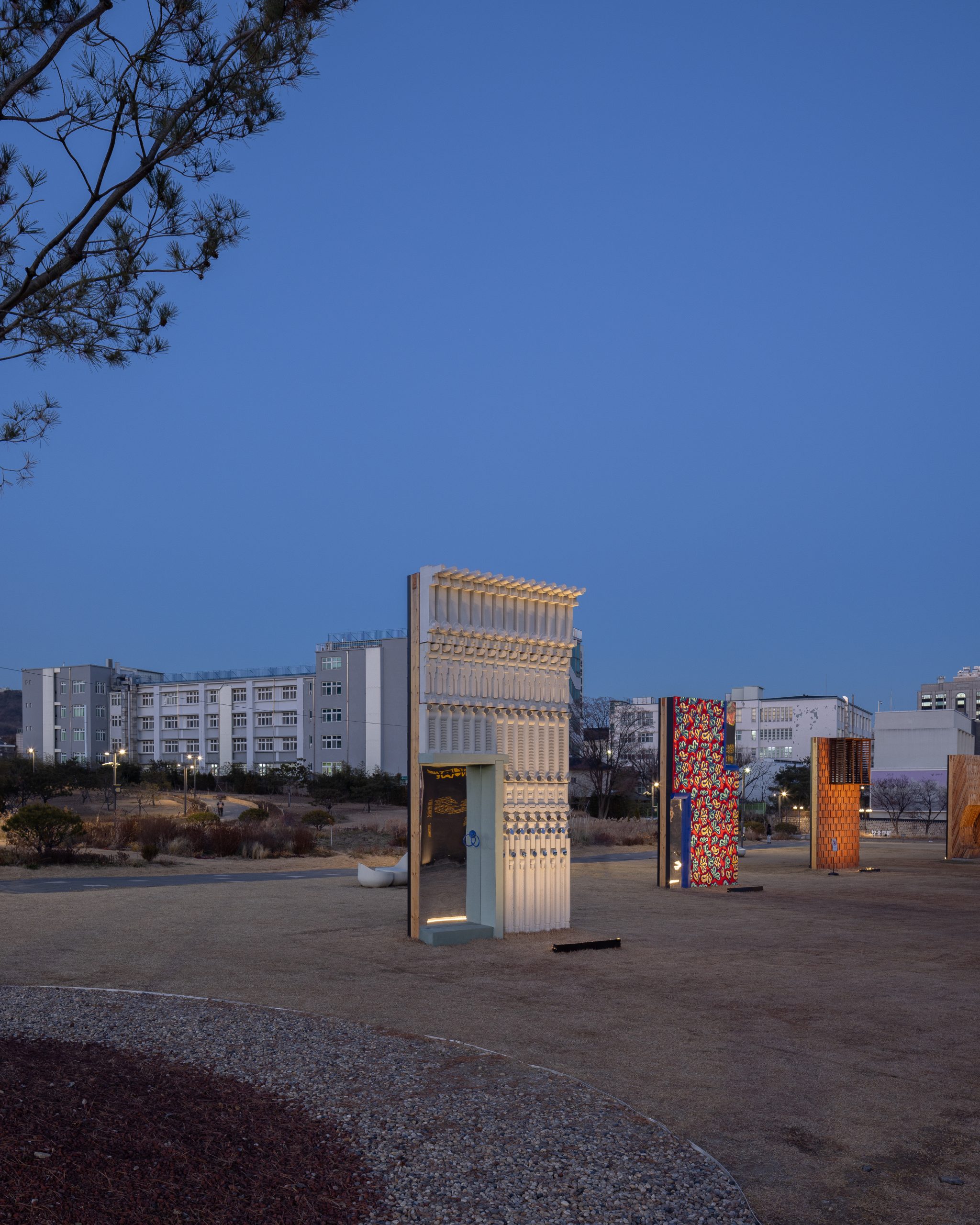 Echo installation by Bureau de Change at Songhyeon Green Plaza, Seoul Biennale 2025