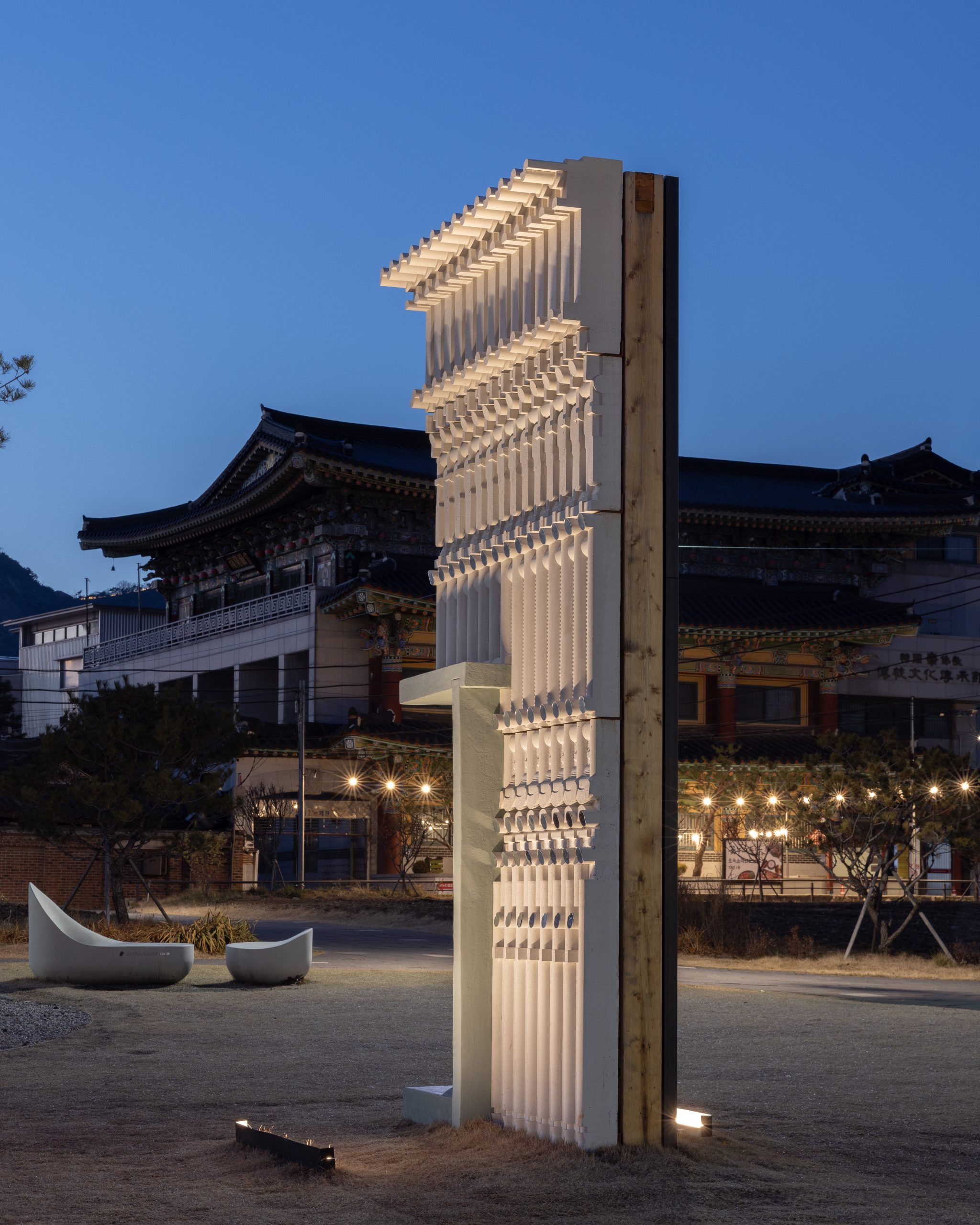Echo installation by Bureau de Change at Songhyeon Green Plaza, Seoul Biennale 2025