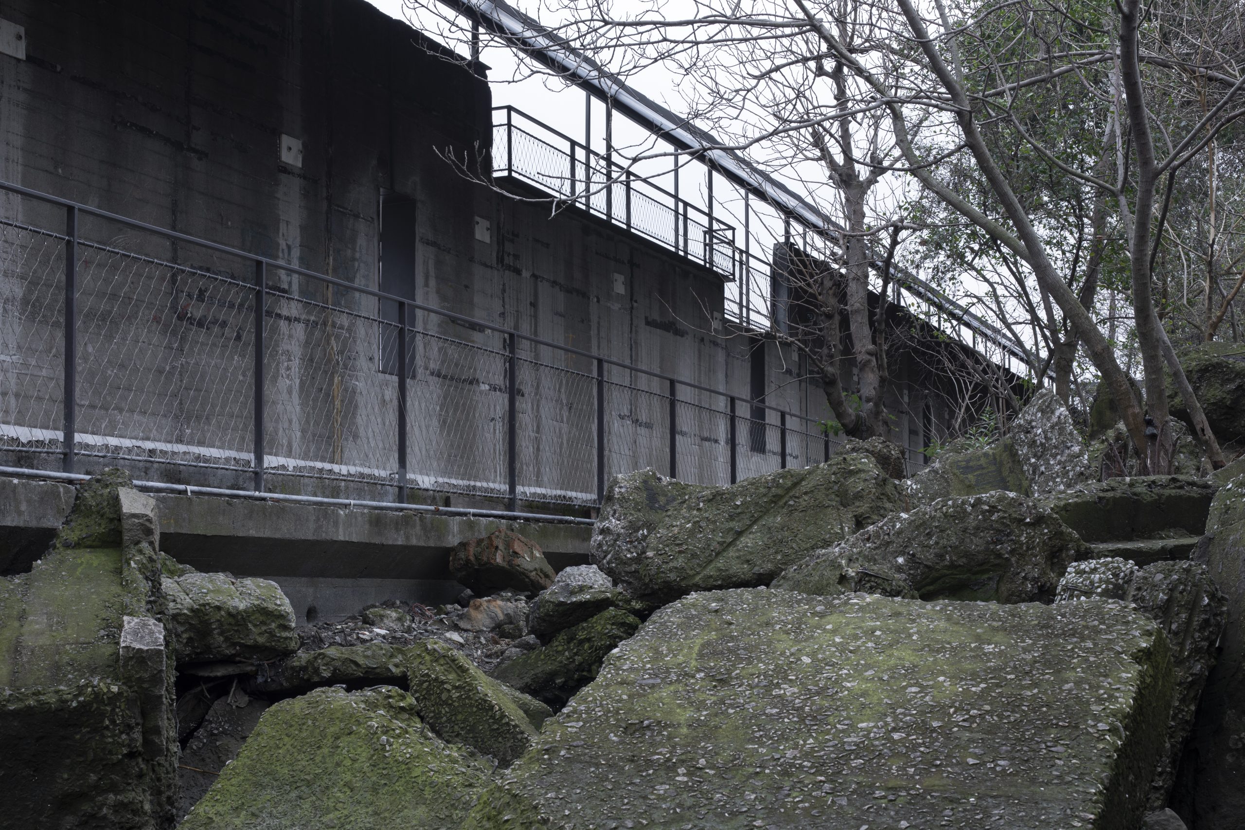Riverside Passage by Atelier Deshaus, photographed by Tian Fangfang