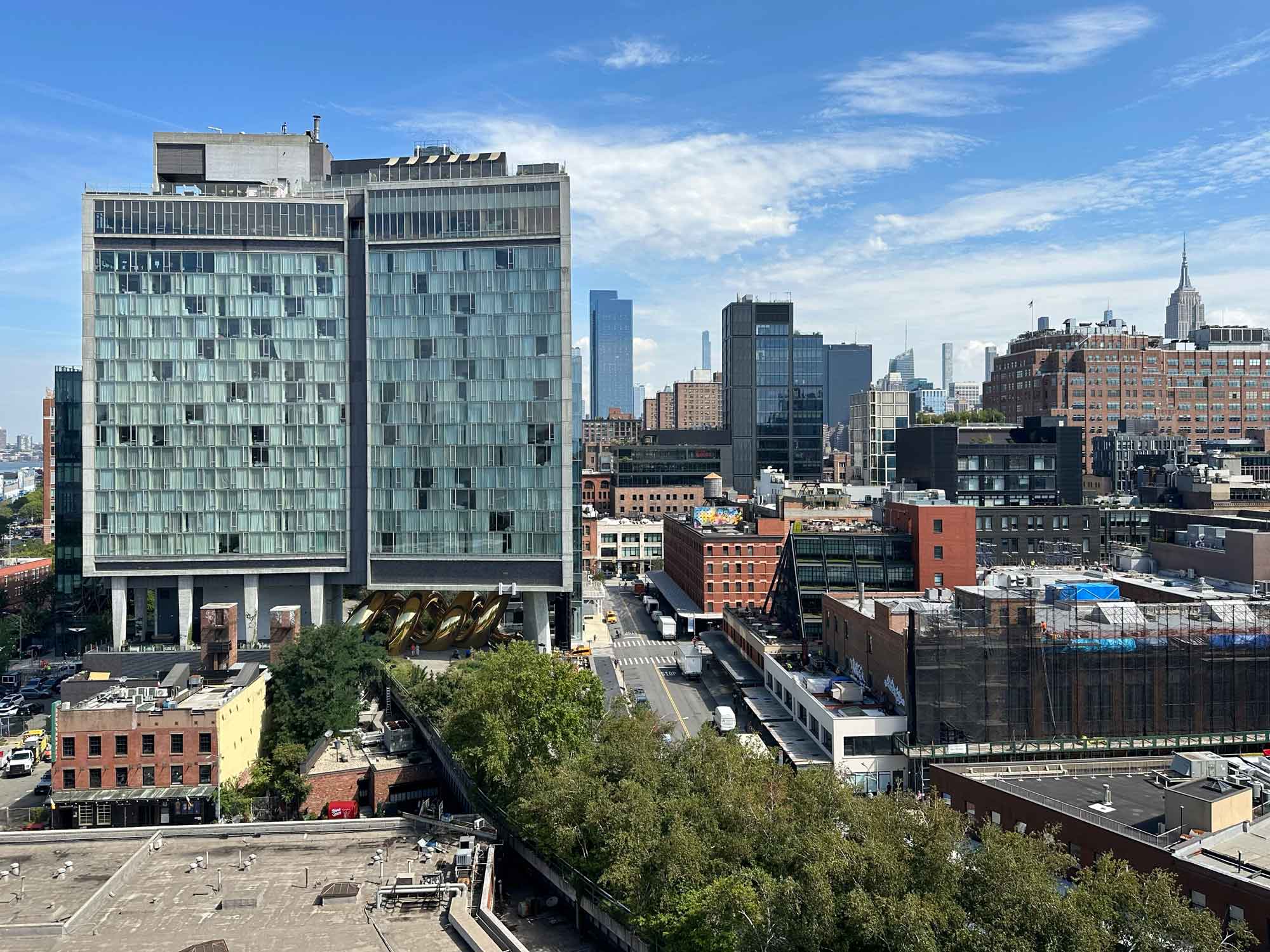 auruBOROS by Plastique Fantastique on the High Line