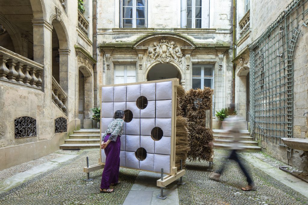 Chaume Sublimé in the historic courtyard of Hôtel des Trésoriers de la Bourse