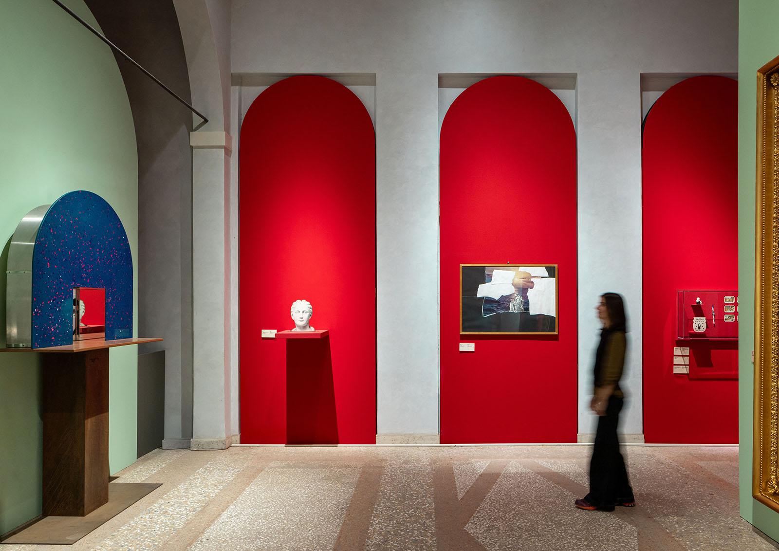 Sappho exhibition design by Alvisi Kirimoto at the Farnese Aviaries