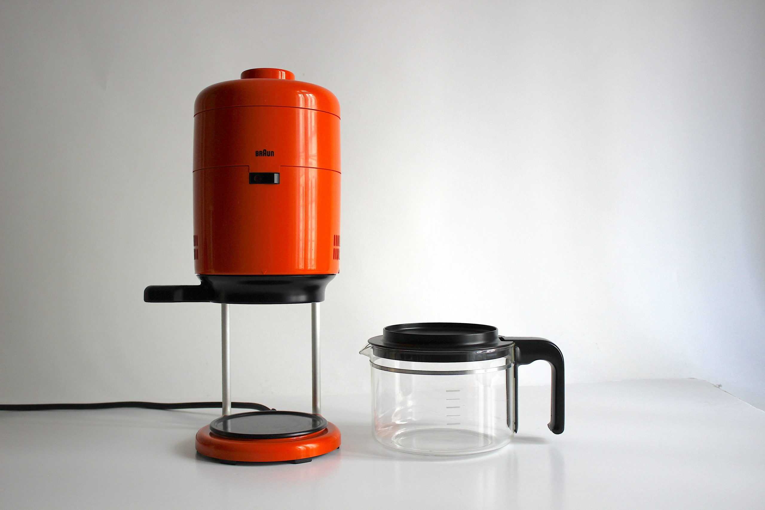 Side view showing Braun KF 20 frame