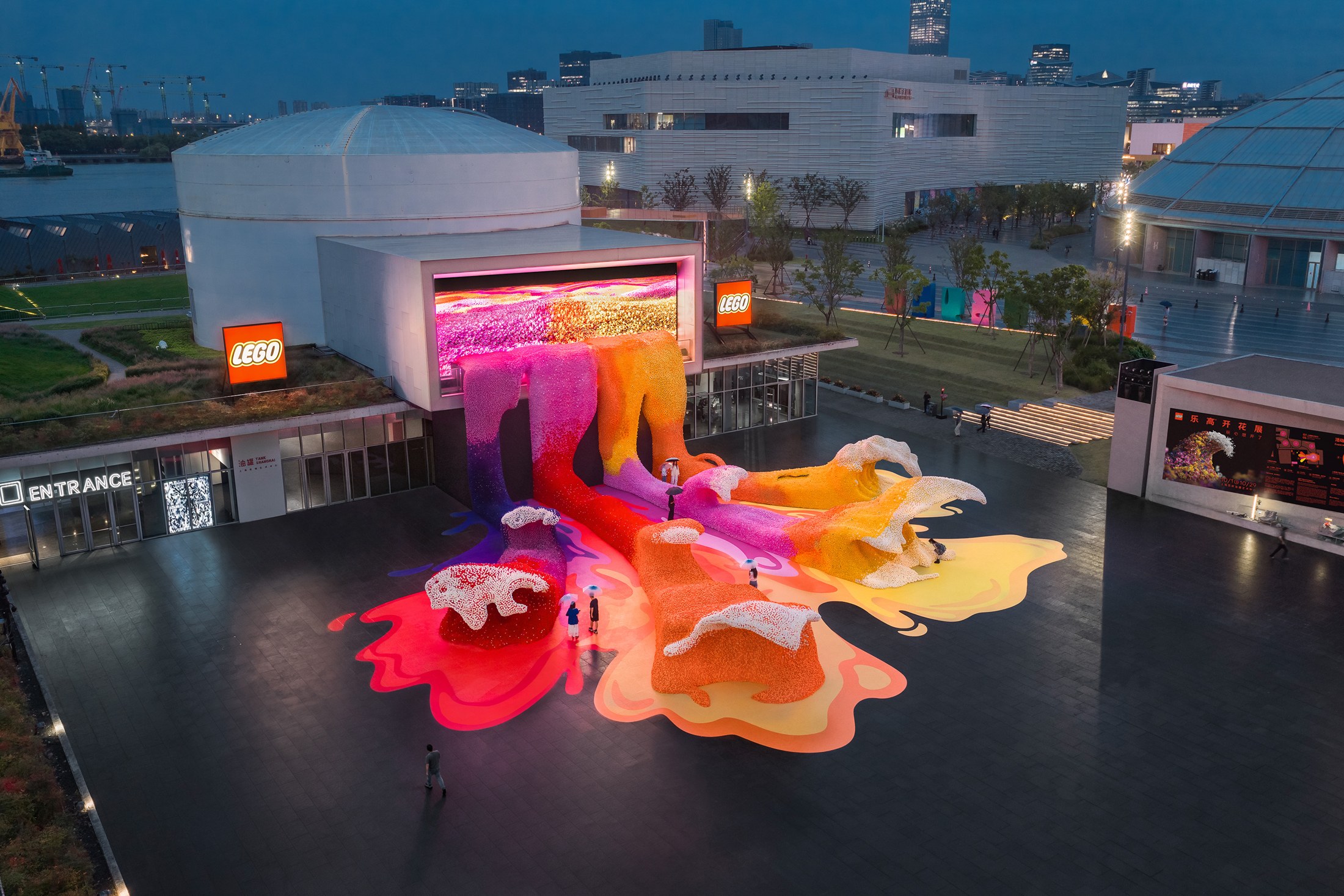 LEGO Botanical Wave illuminated at dusk