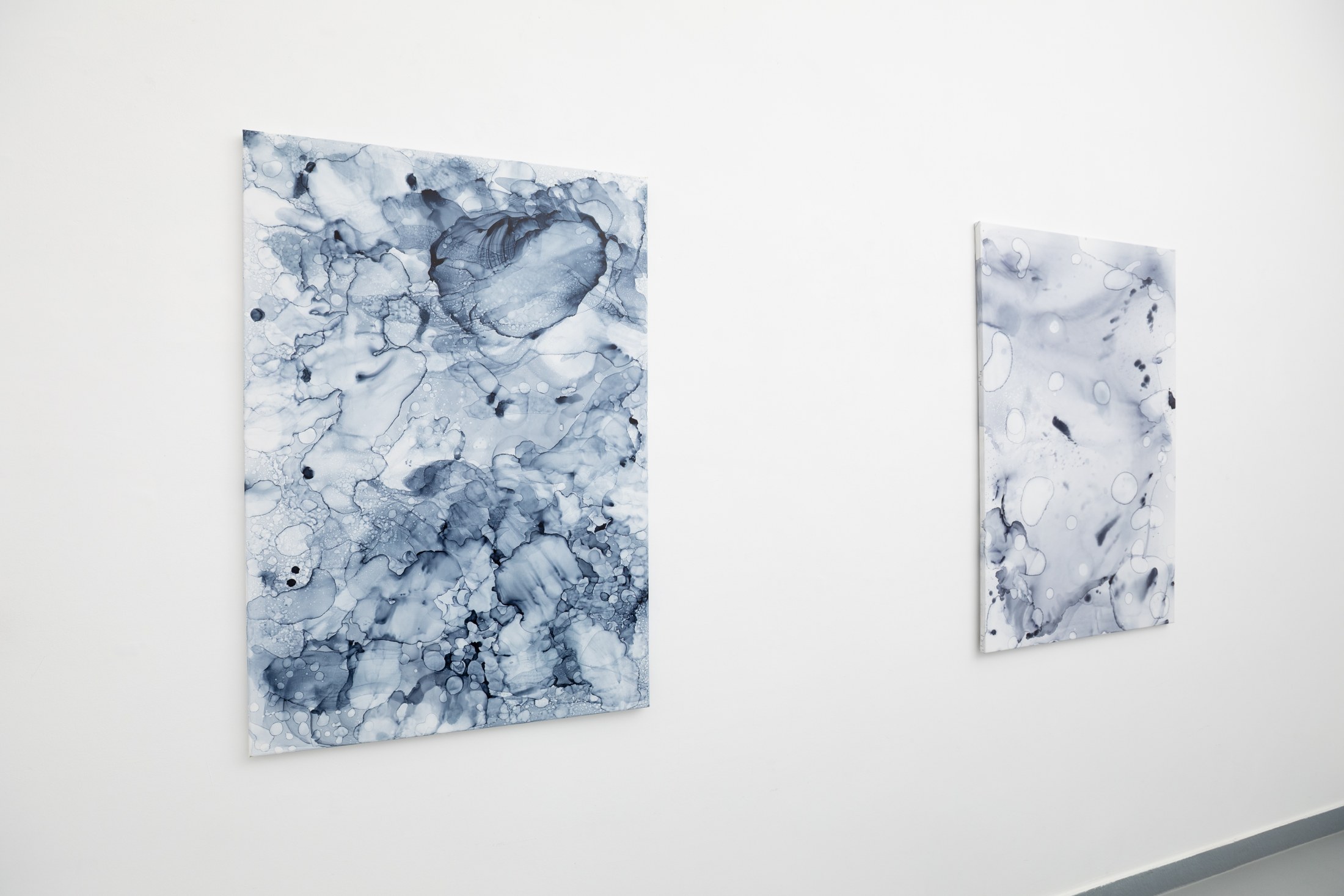 Blue organic forms in paintings by Veronika Csonka