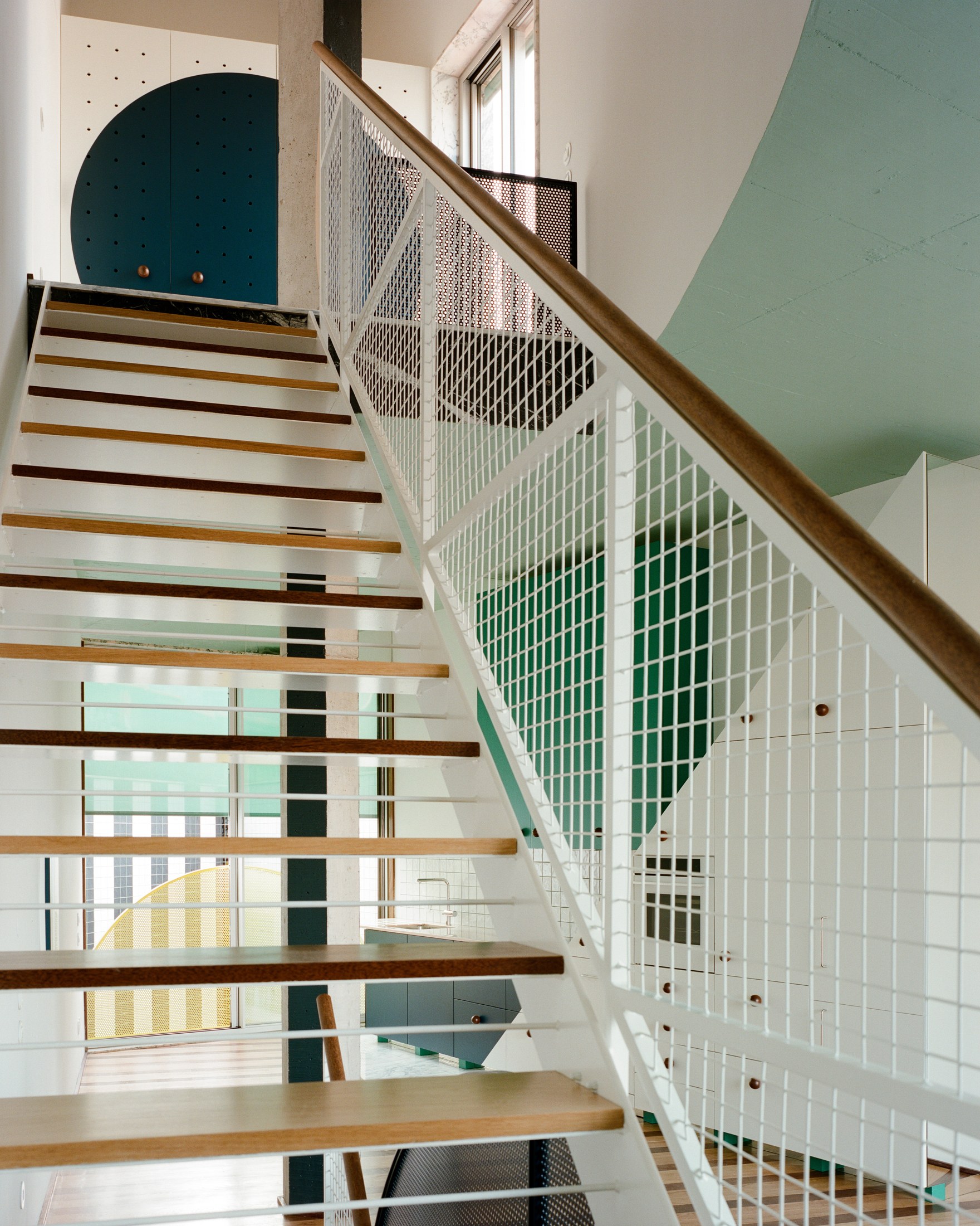 staircase overlay at House around a column by fala