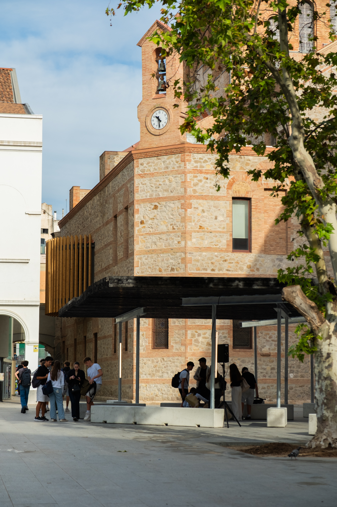 Una sombra improbable pavilion in Barcelona, photography by José Guilherme Marques