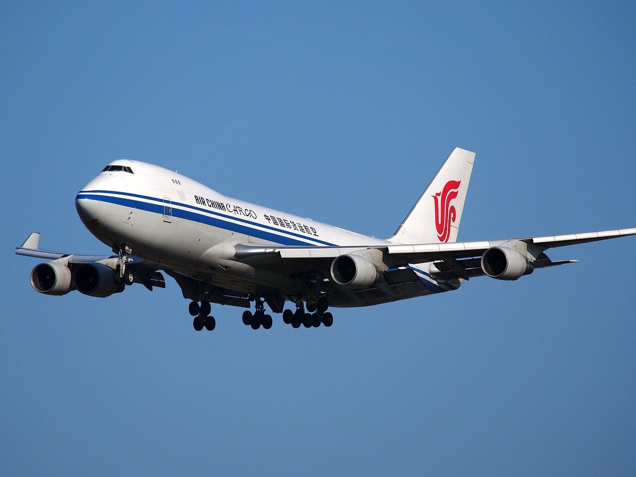 boeing-747-884408_1280.jpg
