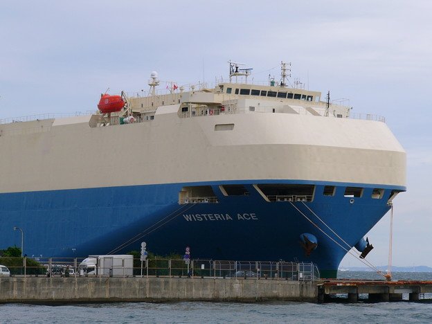 car_ship.jpg