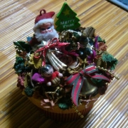 「クリスマスなど年に数回、手芸品を作って子供たちにプレゼントします。」1年の締めくくりに自慢大会を開催の投稿画像