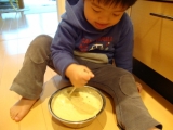 今日は　ホットケーキミックスでパンケーキ