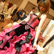 「ウエディングドレス試着会にて。。。❤」パチリで応募☆「楽しい瞬間」フォトコンテストで人気黒ひげ危機100発を当てよう！の投稿画像