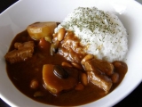 豚ヒレ肉とミックスビーンズカレー