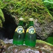 「自然の冷蔵庫でキンキン(笑)」フォトコンテスト企画！！ミネラルウォーターのある風景大募集☆の投稿画像