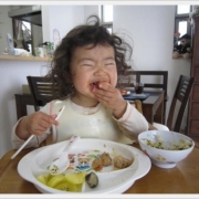 「なーに？そんなに嬉しそうなの（笑）」【食塩無添加☆さっぱりだしのモデルファミリー大募集】お子様の食欲自慢コンテストの投稿画像