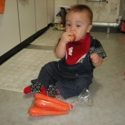 「初めてのつまみ食い」「トマトは好きですか？」キッズモデル大募集!!の投稿画像