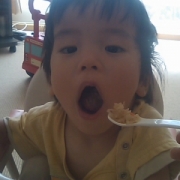 「口いっぱいほおばるの。」子どもパクパク♪ おうちごはんを投稿して、人気おためしメニューをGET！の投稿画像