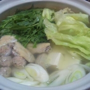 白濁鶏だしでシャキシャキのしゃぶしゃぶレタス♪　　家族4人で一玉食べます