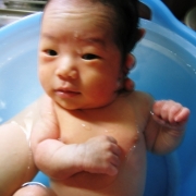 「ちゃぷちゃぷ　良い気持ち♪」【クリンスイ】～水のある風景～　写真テーマ「こども（家族）と水」の投稿画像