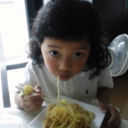 「食べる事に夢中で＾＾」生パスタバカの通販　【お子様がパスタを食べている写真コンテスト】生パスタご試食の投稿画像