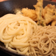 「天ぷらと２色盛り」【越前そばの里】そばの食べ方を教えてくれた方の中から旨味そばプレゼント!!!の投稿画像