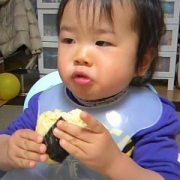 「おにぎりだいすき」【ごはんでファイト！】いただきますのお顔大募集！新商品を一足お先にお試し下さいの投稿画像