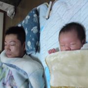 「大事な寝顔」【クリンスイ】～水のある風景～　写真テーマ「家族」の投稿画像