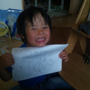 「少し文字も書けるようになったよ(*^.^*)」写真を送るだけ★『みせて！お子さんの工作・絵』☆選べるくもんのドリルプレゼント！の投稿画像