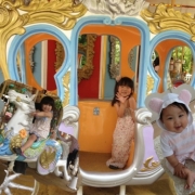 「3人同時に・・・」あなたの傑作写真をコンパクトうちわにプリントしてプレゼント。の投稿画像