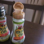 「常備中」【優秀賞は油60本進呈！】ちょっとdeちょうどいい70ｇ瓶のある食卓写真を大募集の投稿画像