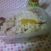 「会社に常備！」【優秀賞は油60本進呈！】ちょっとdeちょうどいい70ｇ瓶のある食卓写真を大募集の投稿画像