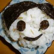 「にっこりさん」【ごはんでファイト！】思わずほっこりするおにぎり写真を見せてくださいの投稿画像