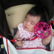 「遊びたいけど…」イタリア製のクーファンですやすやお休み寝顔モデルを募集(画像投稿必須)の投稿画像