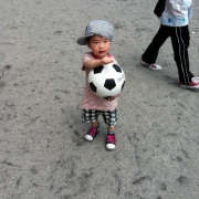 「幼稚園気分♪」テーブル＆チェアでお絵かきに挑戦してくれるモデルを募集(画像投稿必須)の投稿画像