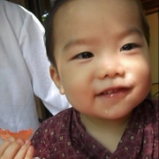 「甚平で茶会に参加しました（干菓子を食べているところです）」テーブル＆チェアでお絵かきに挑戦してくれるモデルを募集(画像投稿必須)の投稿画像