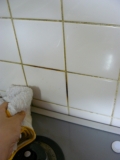 「【3通目投稿】タイルの油よごれも　たったのひとふき！！」の画像（2枚目）
