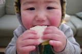 食べるの大好き！１歳４ヶ月の次男
