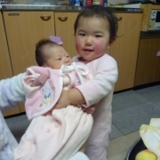 「抱っこ」あなたの傑作写真を2013年のカレンダーにプリントいたしますの投稿画像