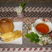 「ロイヤル・アルバートのTea　Time♪」ル・ノーブル◆食器写真の投稿で、ヴィクトリア女王も愛したティーカッププレゼント♪の投稿画像