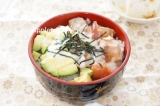 「マグロとアボカドの山かけ丼ほか～ねこぶだしで簡単３品和ランチ」の画像（3枚目）
